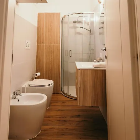 Casa De Amicis - Lakeside L&b Guest house 3*
