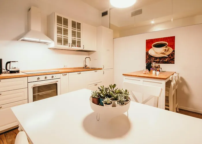 Casa De Amicis - Lakeside L&b